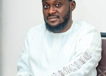 Hon. Kilamuwaye Badmus Congratulates Newly Elected Executives of KUTITES 1996-2002 Set