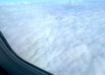 Time Travel? Plane Lands in Los Angeles a Day Before It Took Off