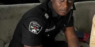 Assistant Police Commissioner Daniel Amah Embraces Islam at Kano Emir’s Palace