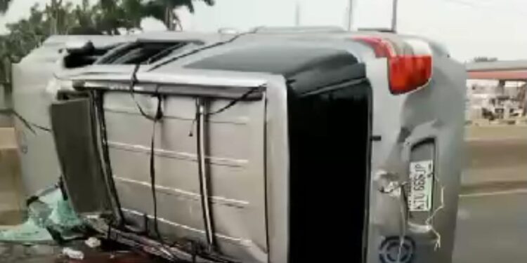 FATAL ACCIDENT CLAIMS ONE LIFE, INJURES THREE AT CONOIL INWARD SECRETARIAT, LAGOS