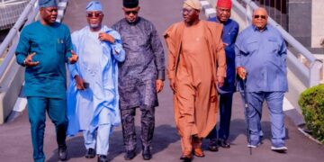 Southwest Governors Walk Freely Without Security: A Symbolic Gesture or Political Statement?