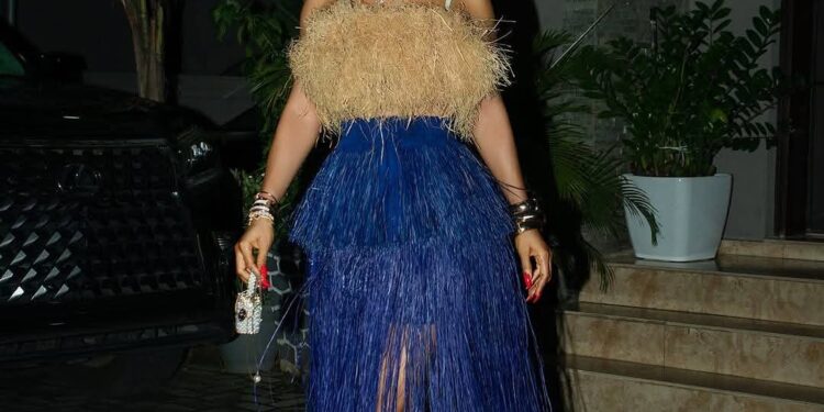 Breaking Societal Norms: The Unapologetic Journey of a Single Woman at 40