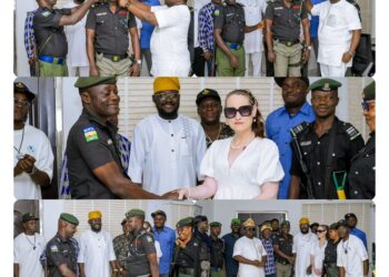 Ambassador Ajadi Honours Police Inspector at Ojodu Berger