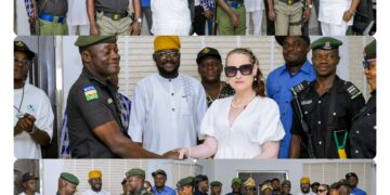 Ambassador Ajadi Honours Police Inspector at Ojodu Berger