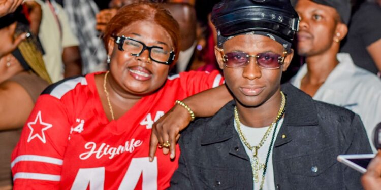 Aunty Sidi, Harcher: Humility Meets Stardom