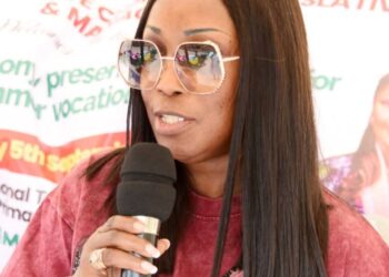 Eti-Osa Chairman Omoba Adeola Adetoro Wins Residents’ Praise for Quick Action