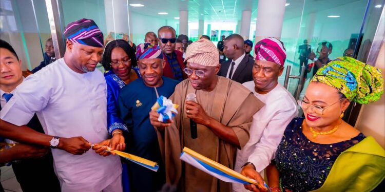 Sanwo-Olu Unveils LASU Library, Ignites Academic Transformation