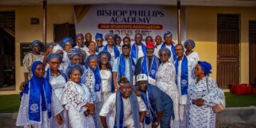 Makinde Pledges ₦500m for Bishop Phillips Academy