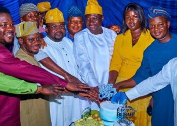 Ajadi Celebrates Veteran Politician Busari Olayemi’s Birthday