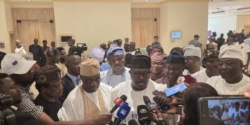 Oyo 2027: Senator Alli Picks APC Nomination Form