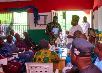 Ajadi Gains Fresh Support from PDP Stakeholders Across 11 Ibadan LGAs