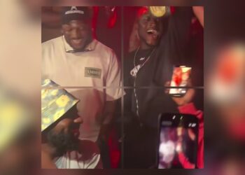 Carter Efe Defeats Portable, Celebrates With Davido