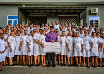 Peter Obi Donates Another ₦10m to Ibadan Nursing College