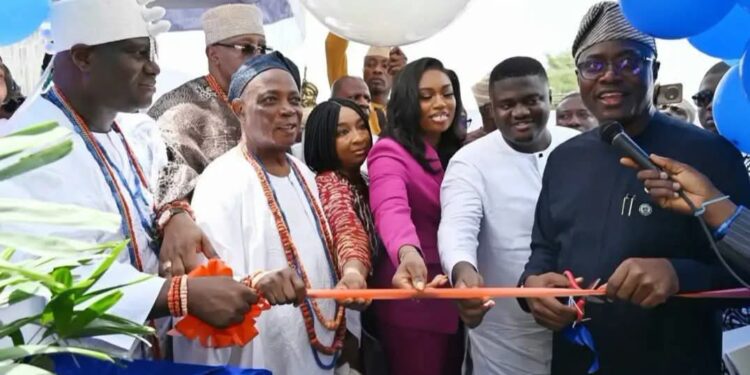 Makinde, Olubadan, Ooni Grace CapitalSage House Commissioning